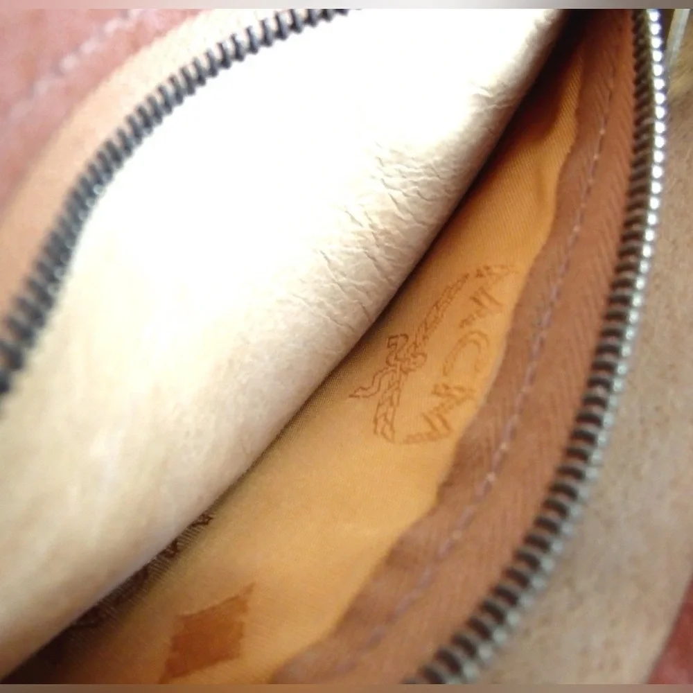 MCM Visettos Leather Pouch- Germany 😍🔥